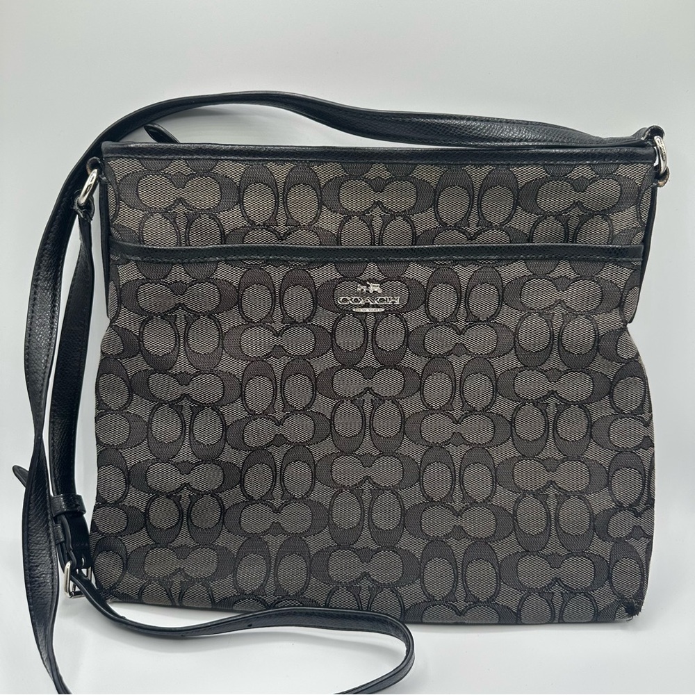 Coach Crossbody Signature Canvas Gray & Black Bag